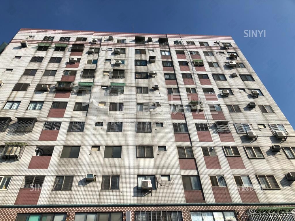 繁榮八佰三房車位房屋室內格局與周邊環境