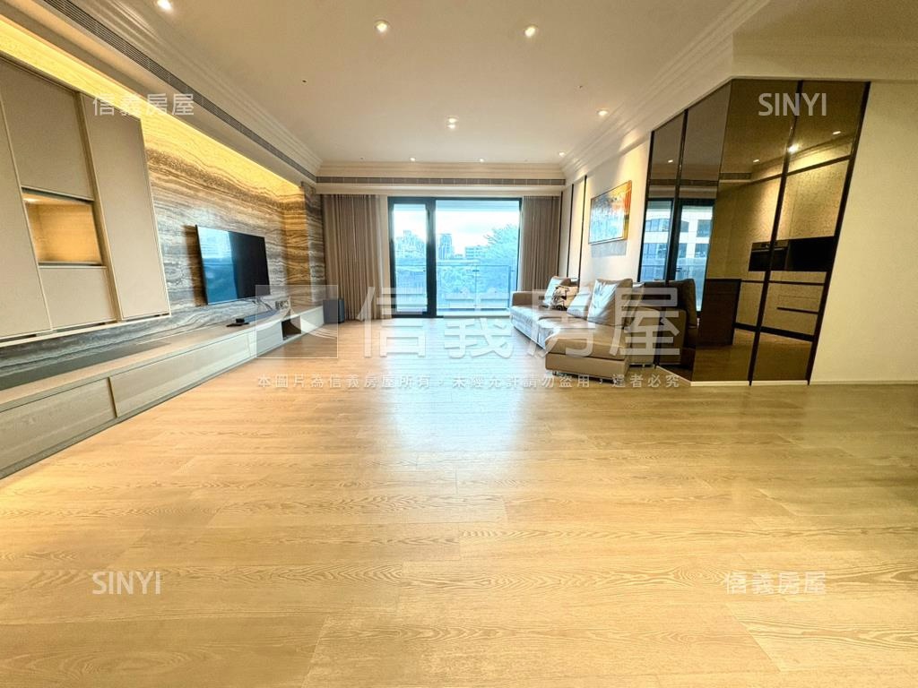 新店百景漂亮大四房雙車位房屋室內格局與周邊環境
