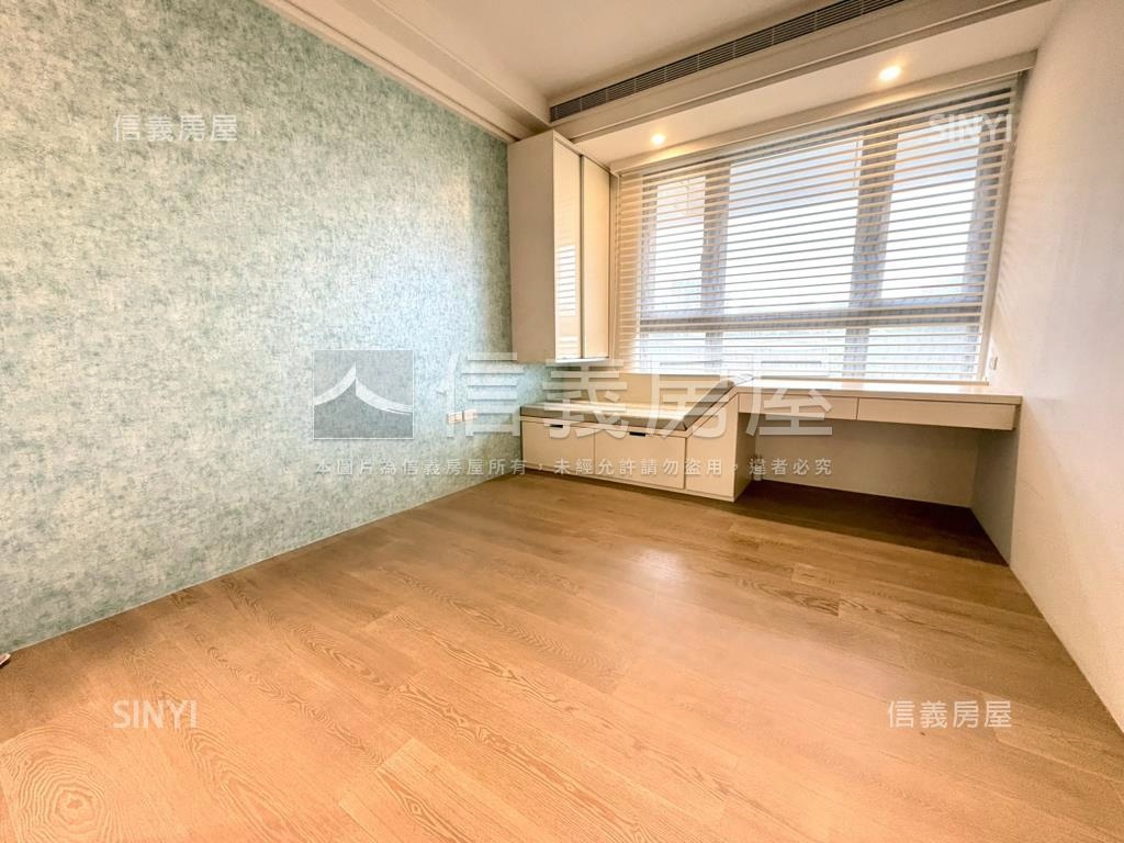 新店百景漂亮大四房雙車位房屋室內格局與周邊環境