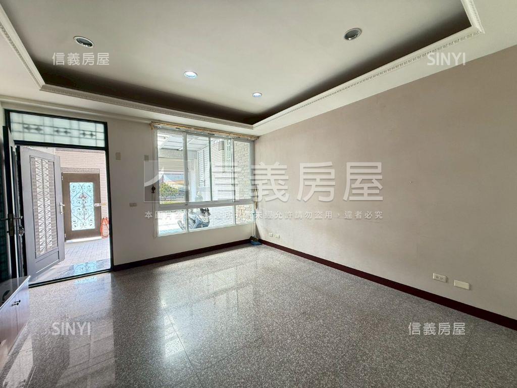善化｜約１９年臨路透天房屋室內格局與周邊環境