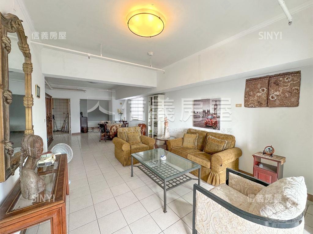 帝王華城景觀三房車位房屋室內格局與周邊環境