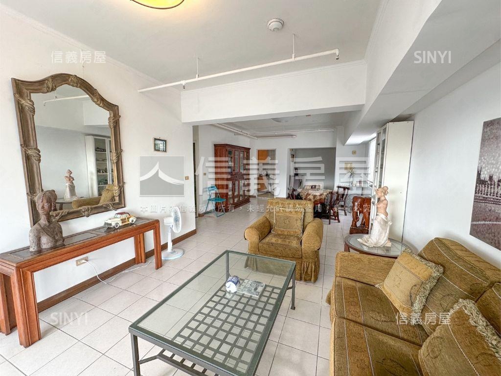 帝王華城景觀三房車位房屋室內格局與周邊環境