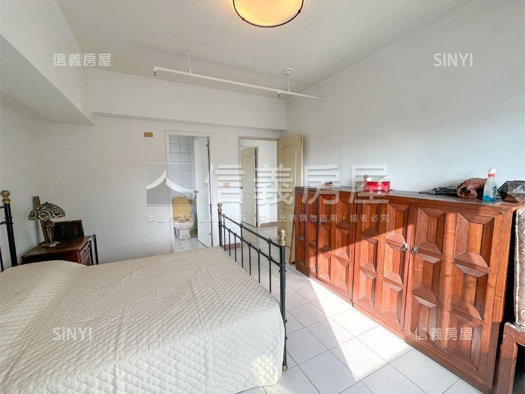 帝王華城景觀三房車位房屋室內格局與周邊環境