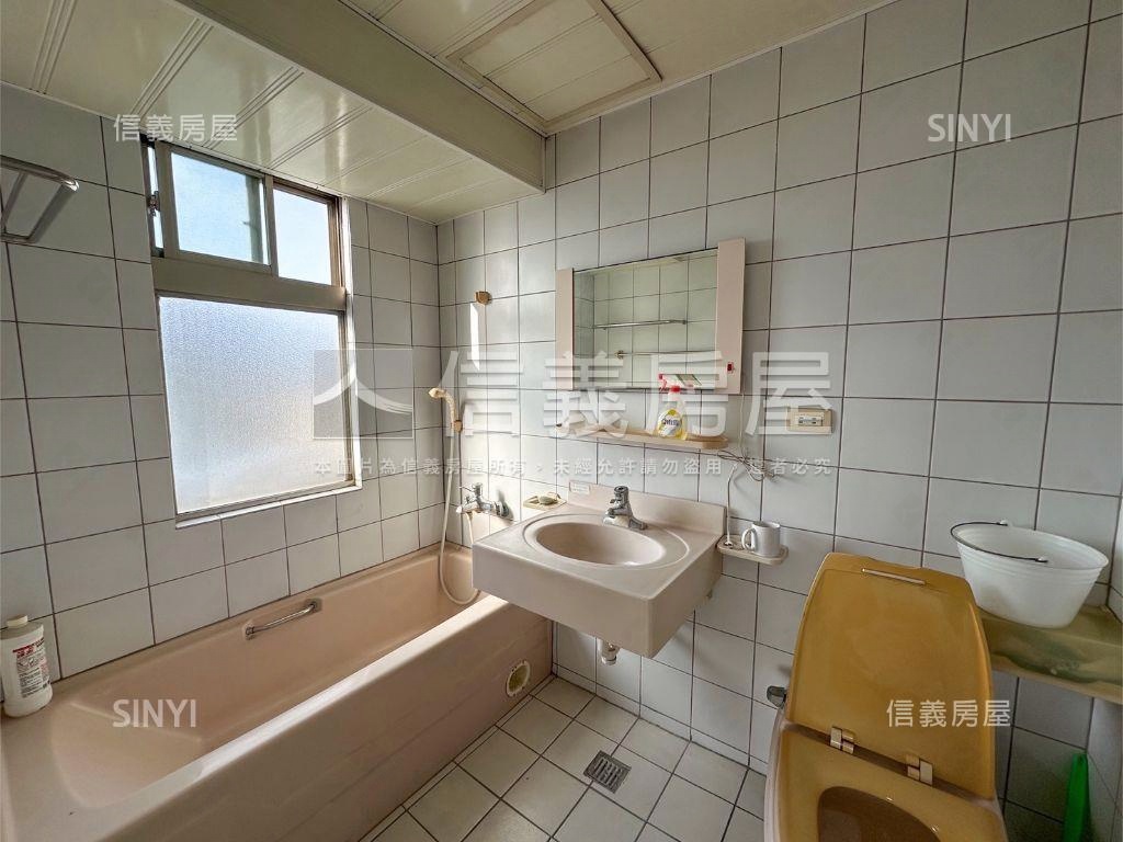 帝王華城景觀三房車位房屋室內格局與周邊環境