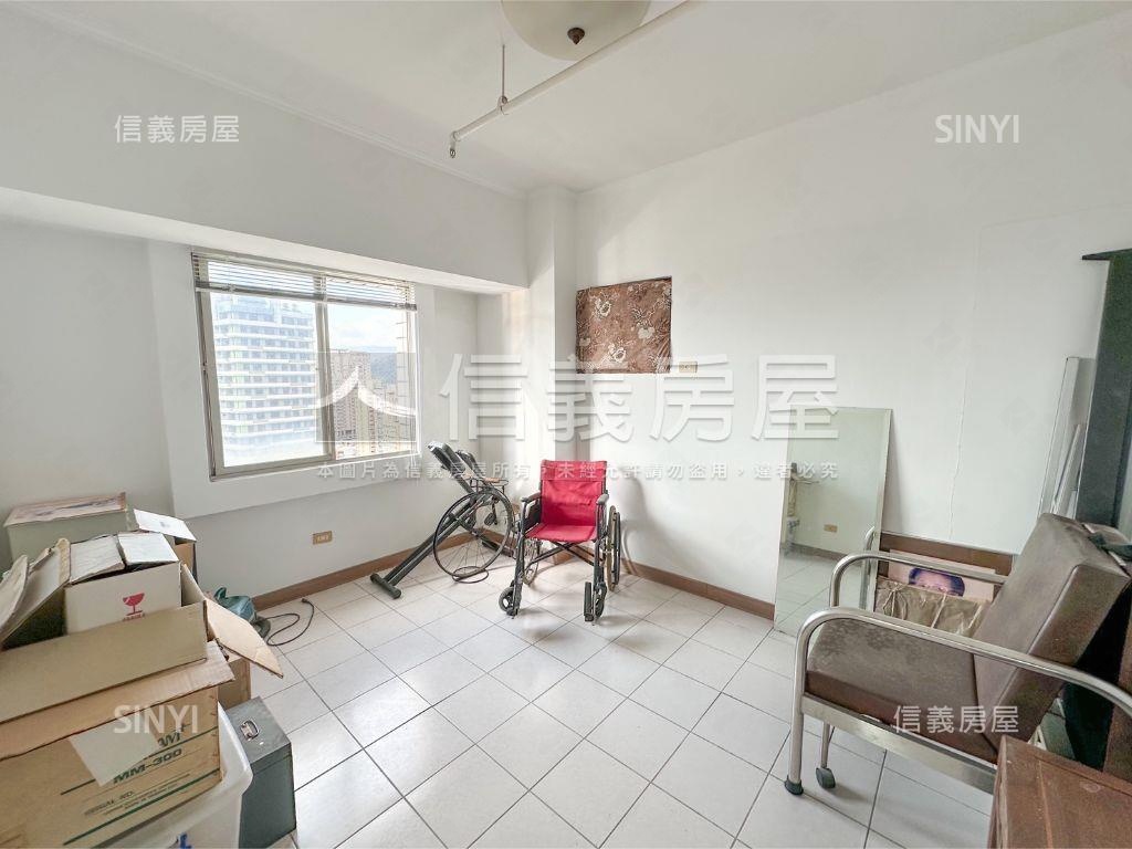 帝王華城景觀三房車位房屋室內格局與周邊環境