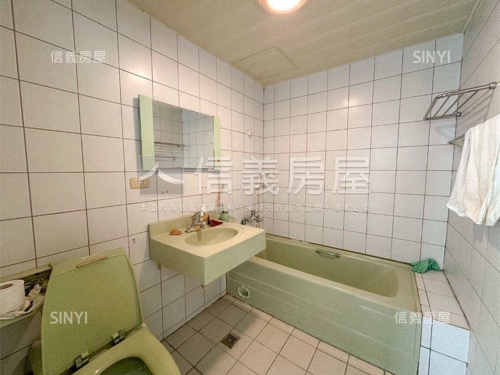 帝王華城景觀三房車位房屋室內格局與周邊環境