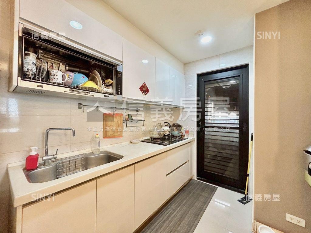 高樓視野質感美三房房屋室內格局與周邊環境