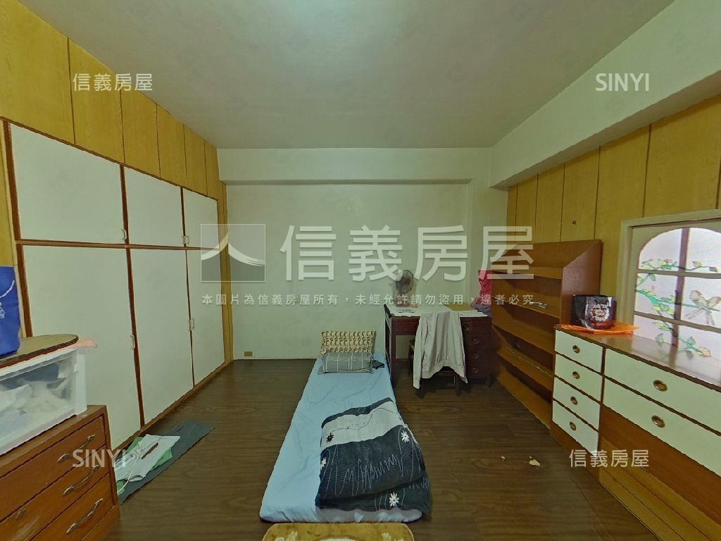 鶯歌市區·近火車站透店房屋室內格局與周邊環境