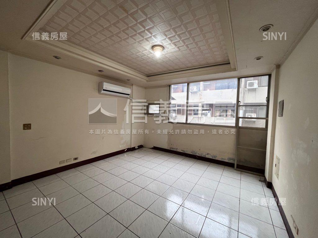 ＮＥＷ！正西屯路透天店面房屋室內格局與周邊環境