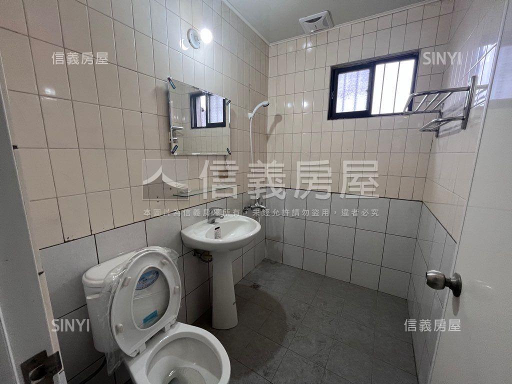 ＮＥＷ！正西屯路透天店面房屋室內格局與周邊環境