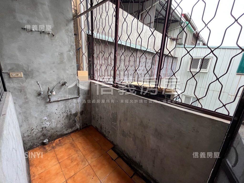 ＮＥＷ！正西屯路透天店面房屋室內格局與周邊環境