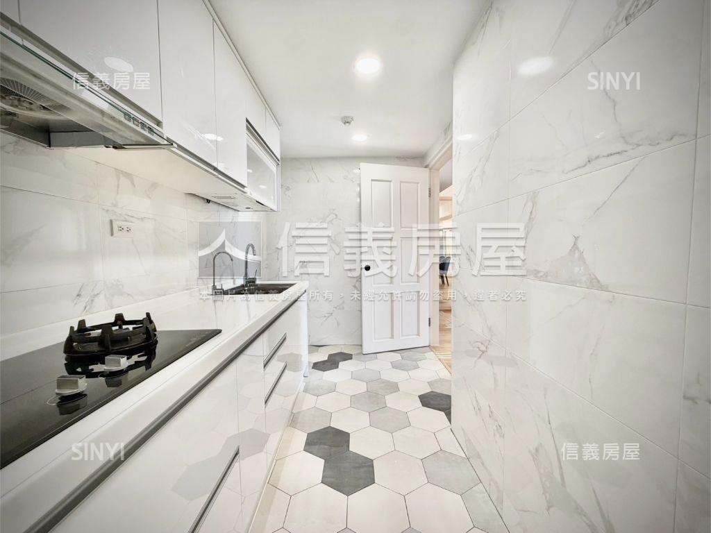 中央新村景觀美大３房房屋室內格局與周邊環境