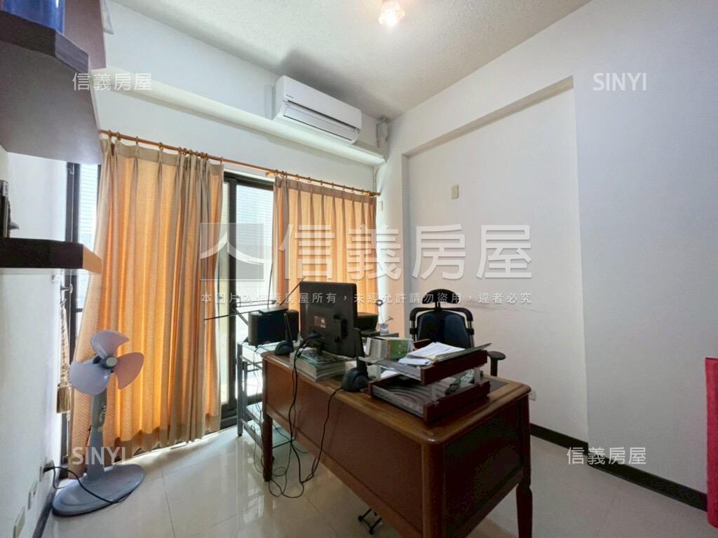 面球場店面透天房屋室內格局與周邊環境