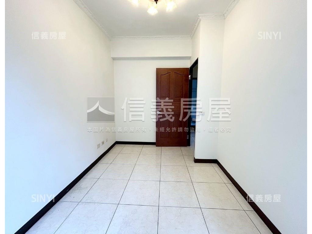 近興大震後美墅房屋室內格局與周邊環境