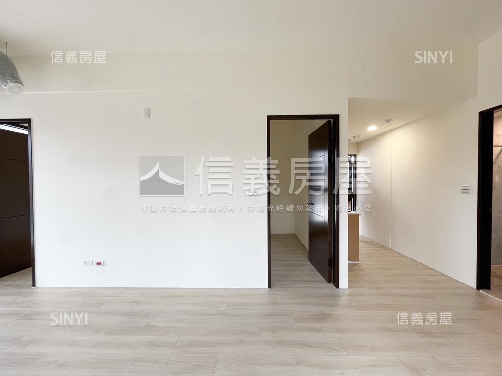 青沐頂樓露臺戶雙車位房屋室內格局與周邊環境