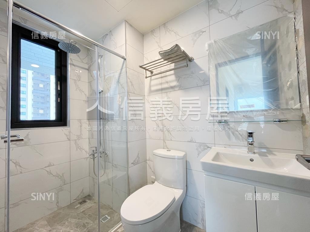 青沐頂樓露臺戶雙車位房屋室內格局與周邊環境