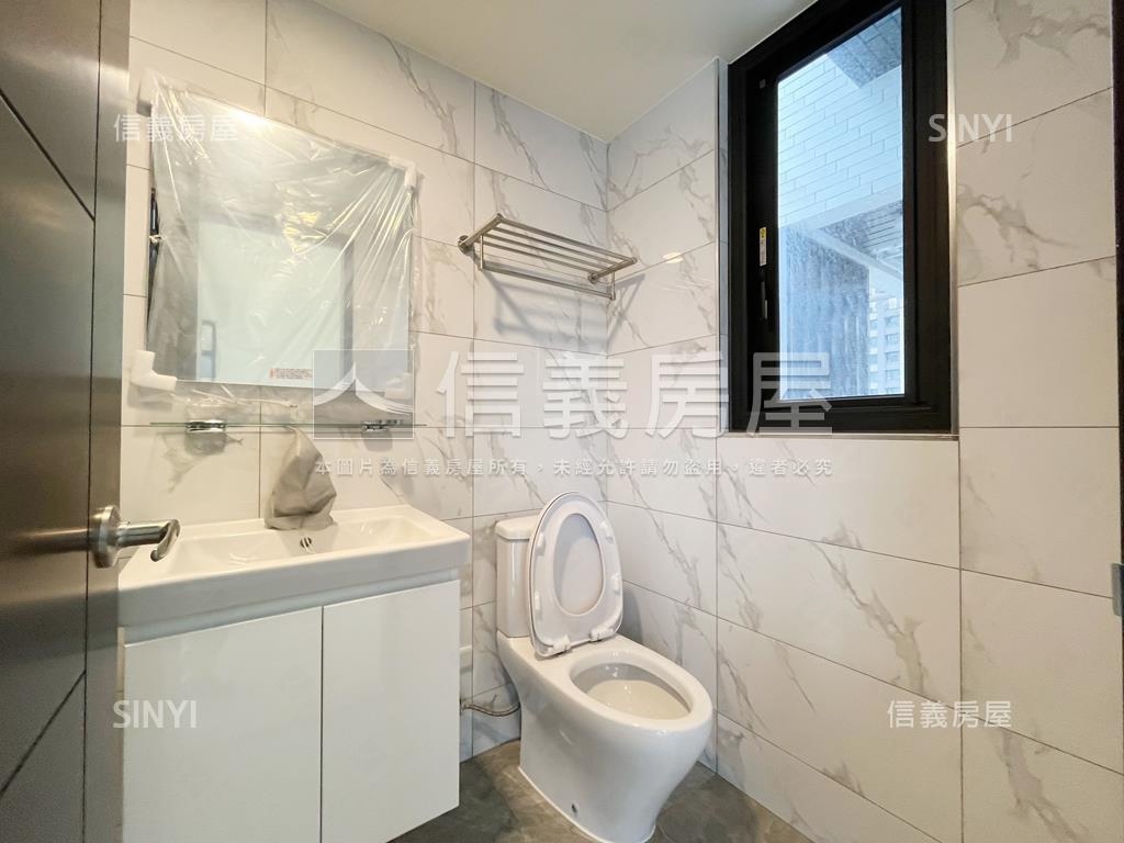 青沐頂樓露臺戶雙車位房屋室內格局與周邊環境