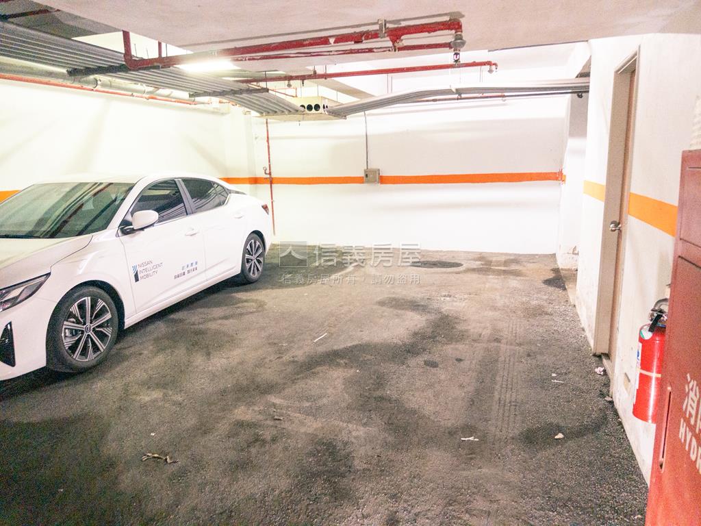 冠德捷運２＋１附車位房屋室內格局與周邊環境