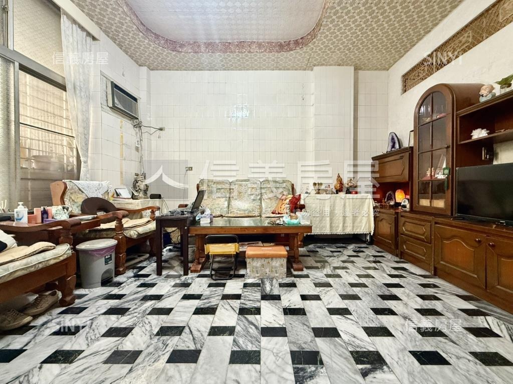 北區實踐街公園旁傳統透天房屋室內格局與周邊環境