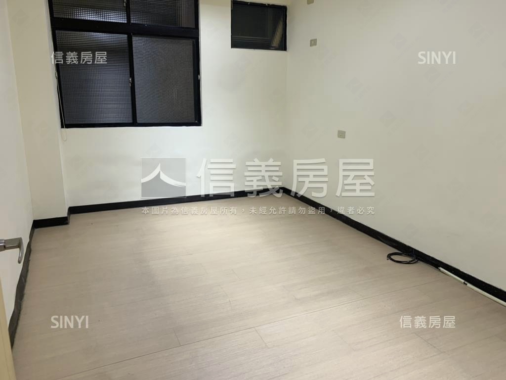潛力黃金一樓房屋室內格局與周邊環境