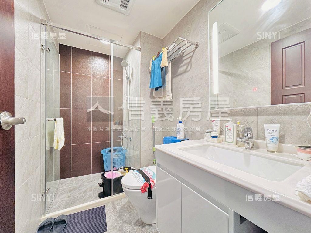 唯樂之丘次頂樓兩房車位房屋室內格局與周邊環境