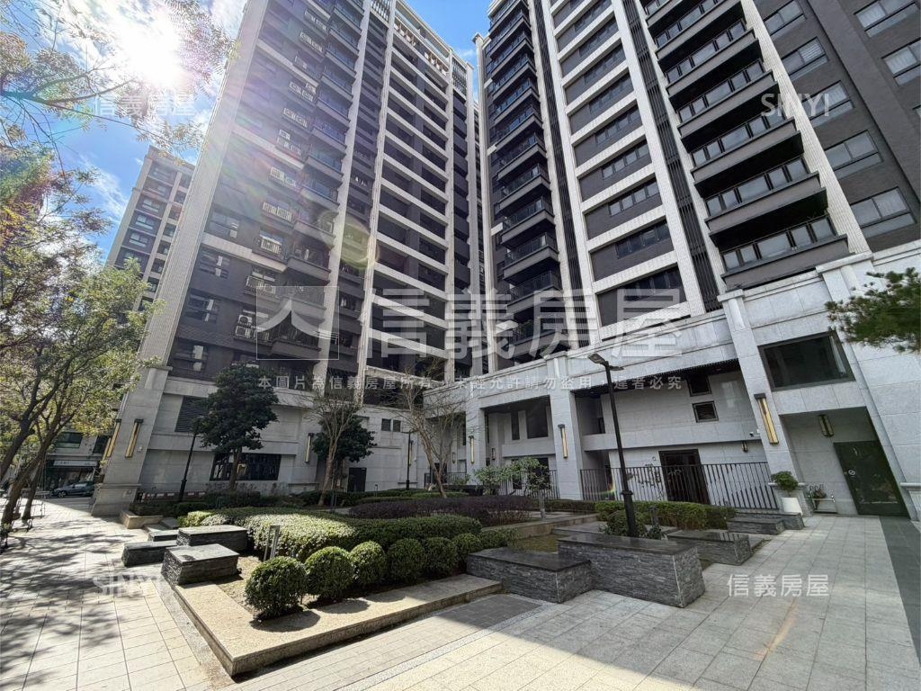 唯樂之丘次頂樓兩房車位房屋室內格局與周邊環境