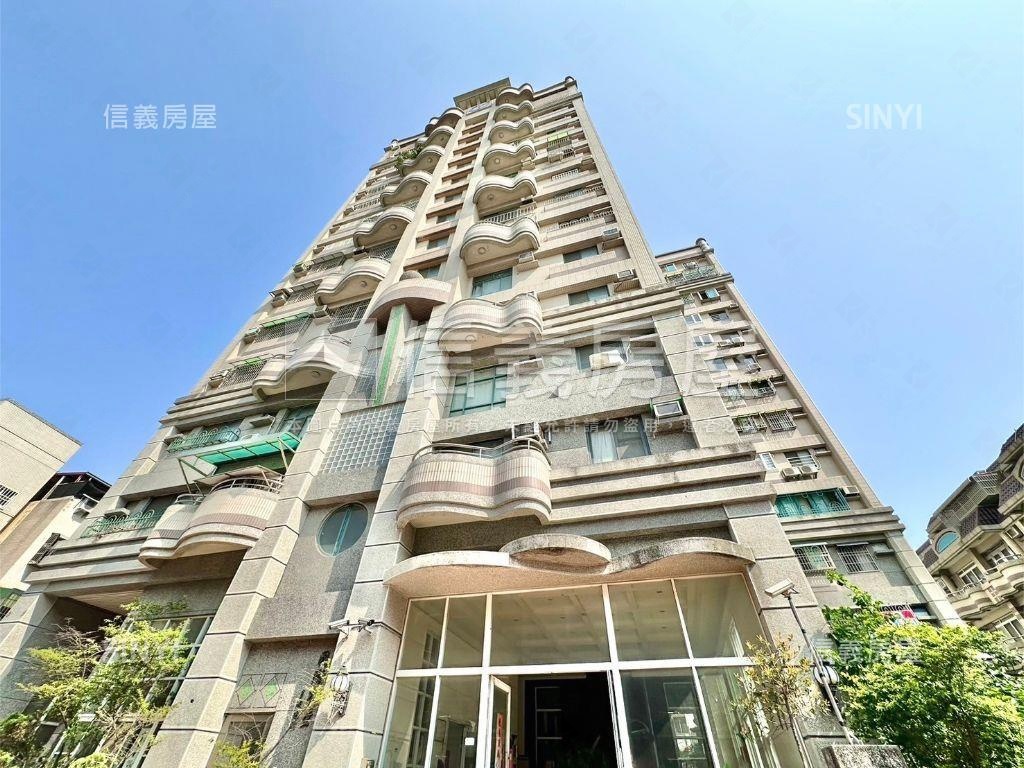 新台十七雙衛開窗三房車位房屋室內格局與周邊環境
