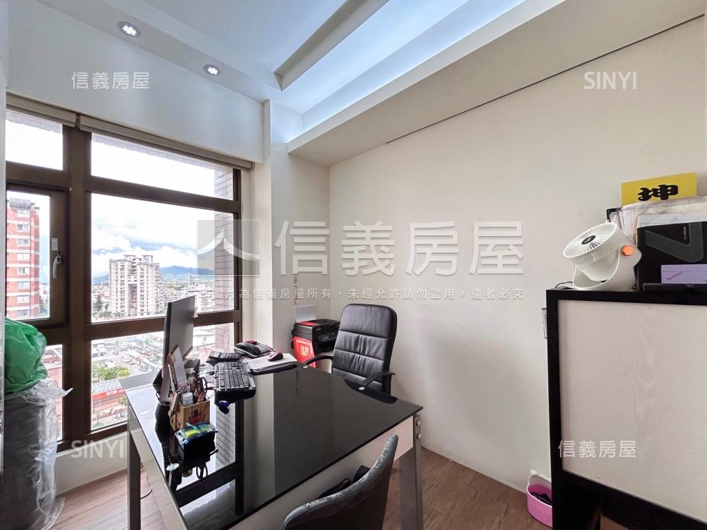 杜拜景觀高樓兩房房屋室內格局與周邊環境