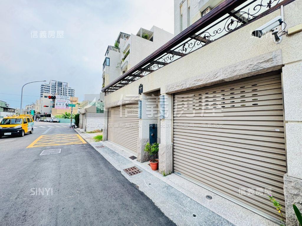 仁武大地坪獨棟電梯車墅房屋室內格局與周邊環境