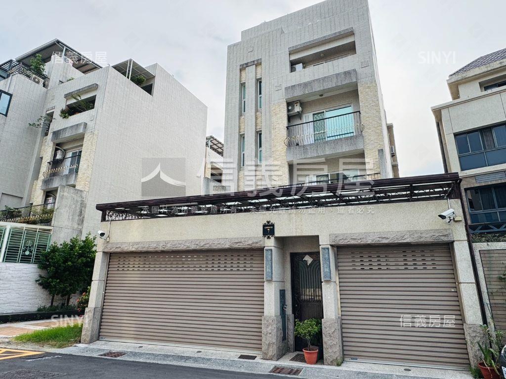 仁武大地坪獨棟電梯車墅房屋室內格局與周邊環境