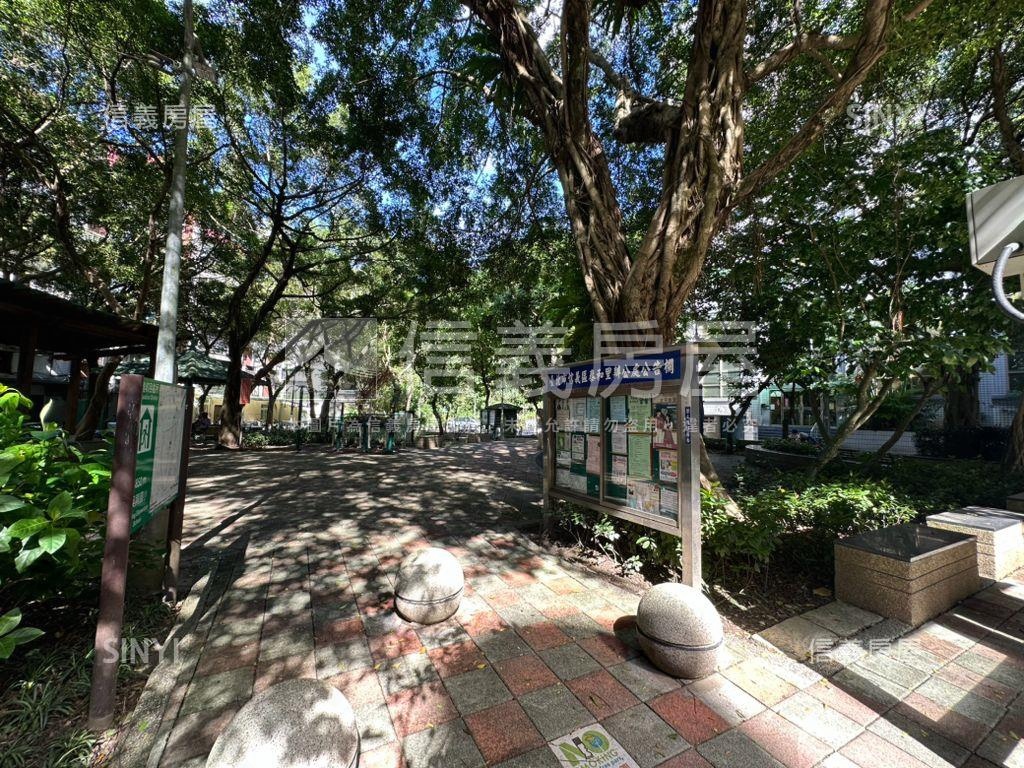 信義象山空氣清新二樓美寓房屋室內格局與周邊環境