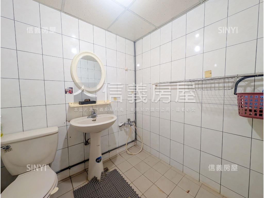 信義象山空氣清新二樓美寓房屋室內格局與周邊環境