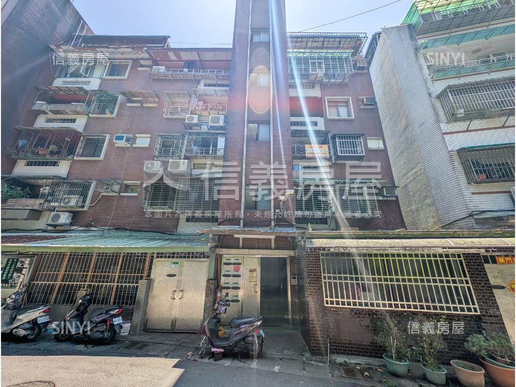 信義象山空氣清新二樓美寓房屋室內格局與周邊環境