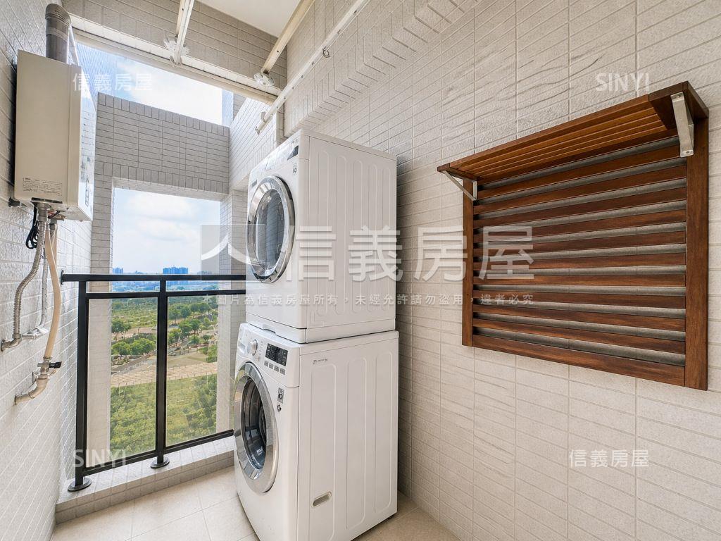 楠梓河景第一排三房平車房屋室內格局與周邊環境