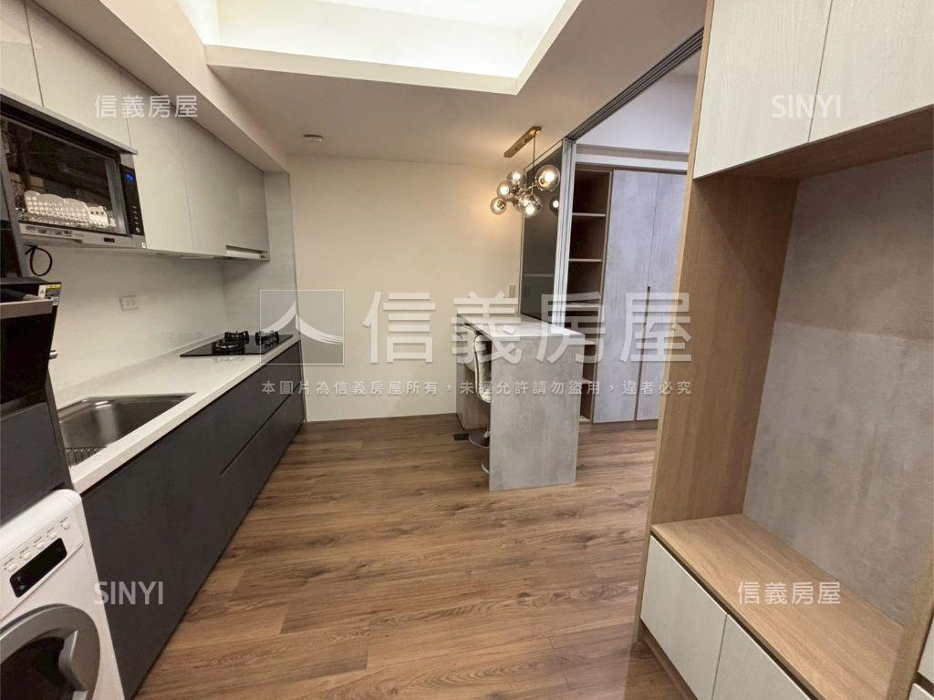 大城仰雲☆１房附車位房屋室內格局與周邊環境