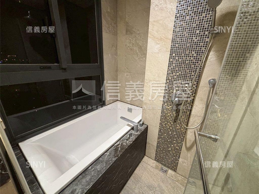 大城仰雲☆１房附車位房屋室內格局與周邊環境