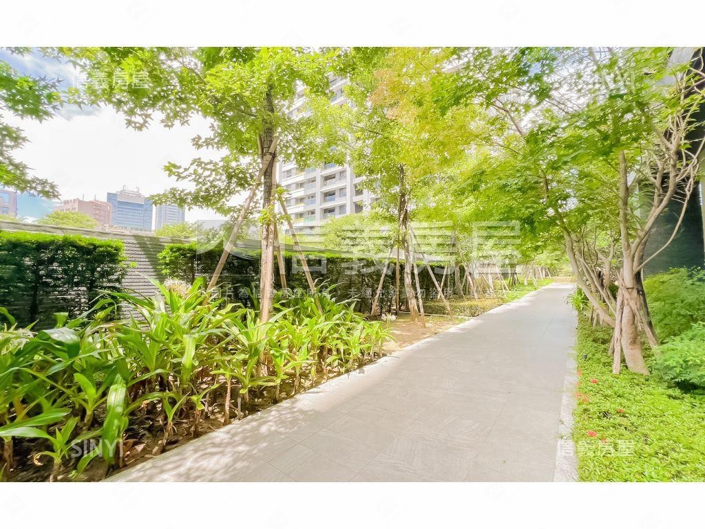 大城仰雲☆１房附車位房屋室內格局與周邊環境