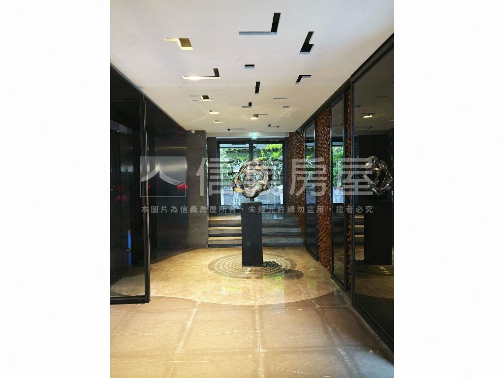 捷運東門金華九野樹海美景房屋室內格局與周邊環境