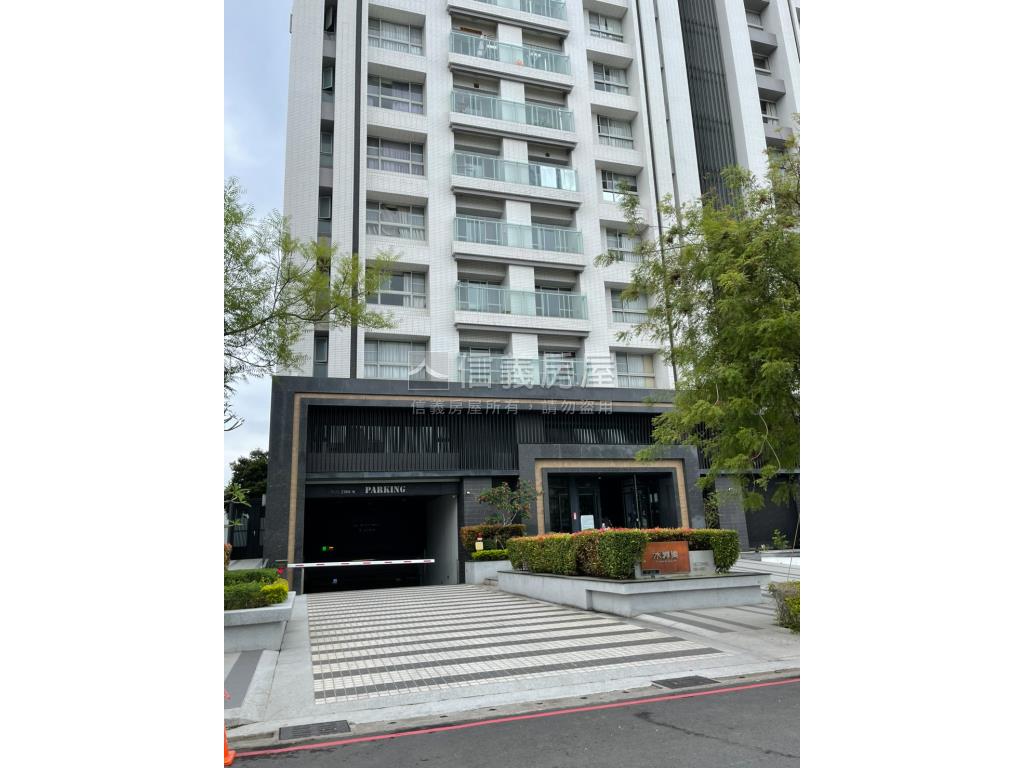 低總價質感三房車位房屋室內格局與周邊環境