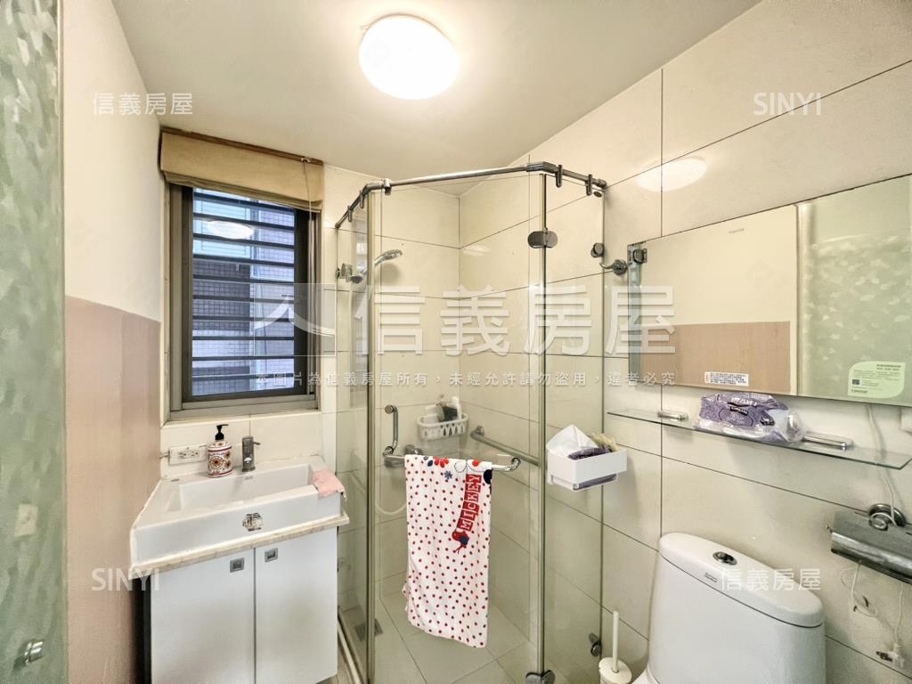 專任未來音圖挑高捷運宅房屋室內格局與周邊環境