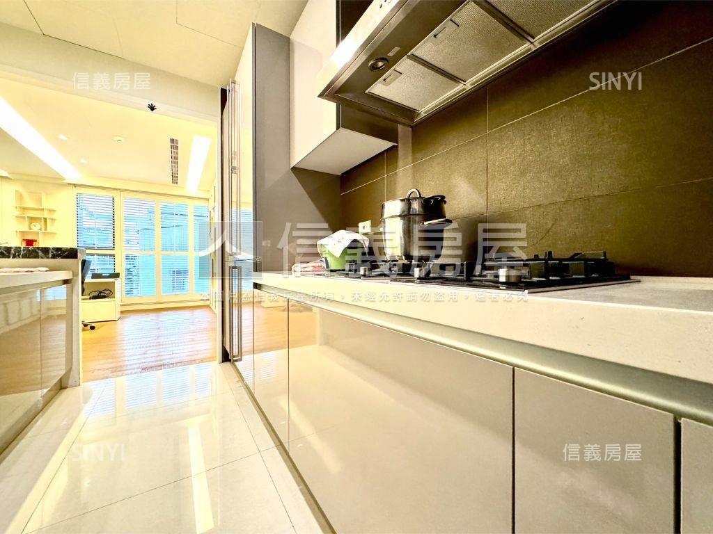 稀有三輝白宮典雅豪邸房屋室內格局與周邊環境