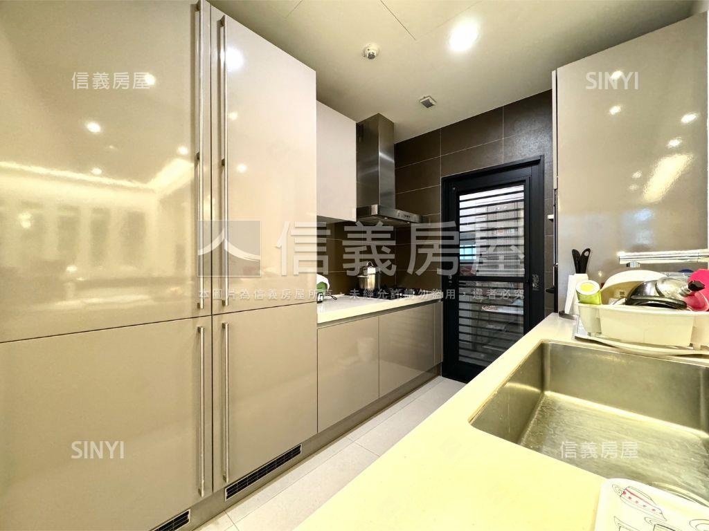 稀有三輝白宮典雅豪邸房屋室內格局與周邊環境