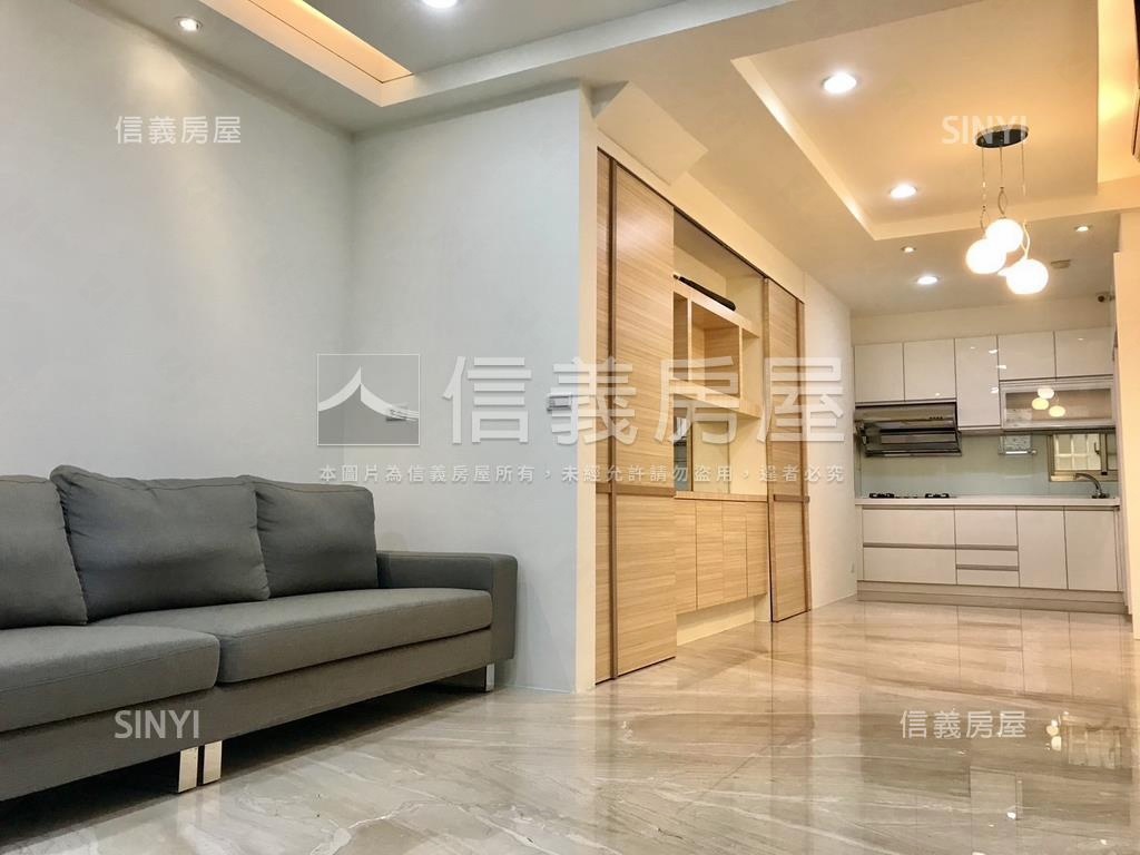 正１１期。公園別墅房屋室內格局與周邊環境