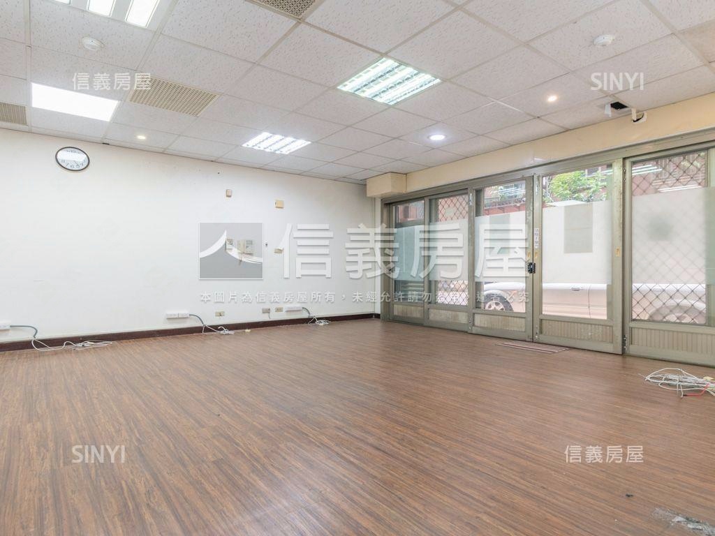 民族電梯一樓房屋室內格局與周邊環境