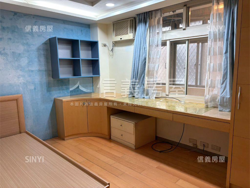 仁愛華園雙併美屋頂加房屋室內格局與周邊環境