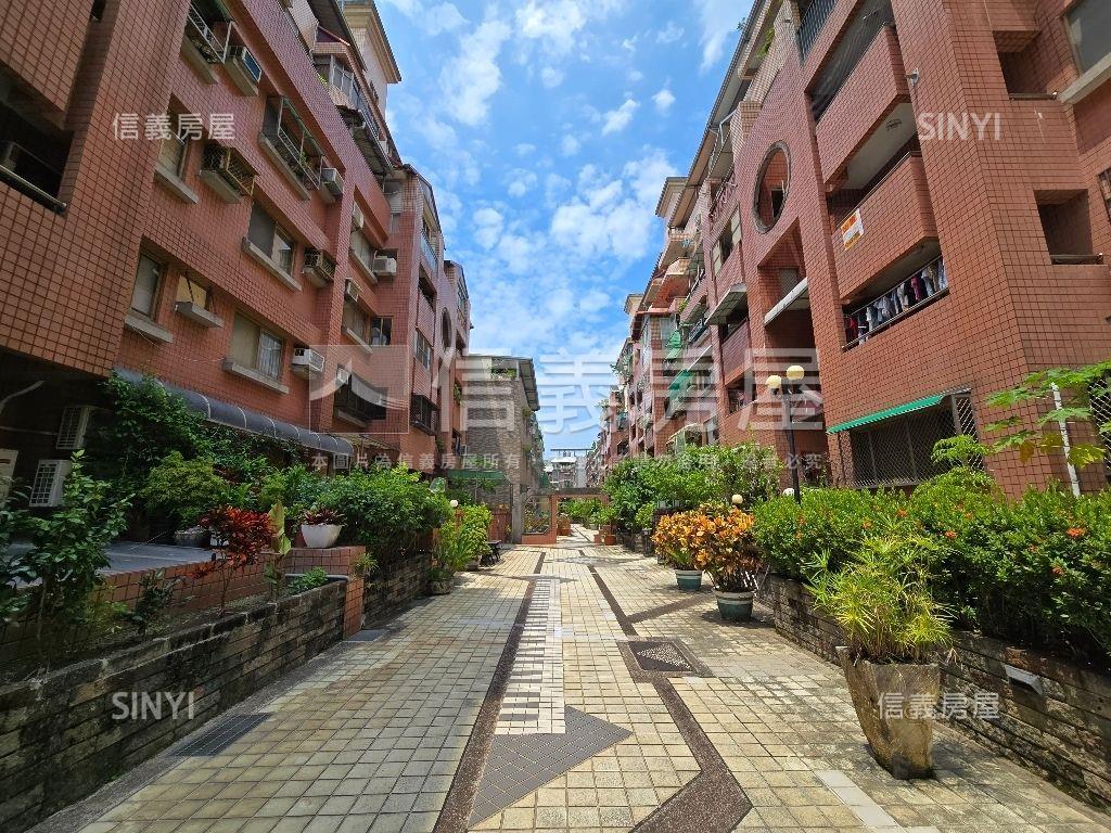 文山特區大四房平車房屋室內格局與周邊環境