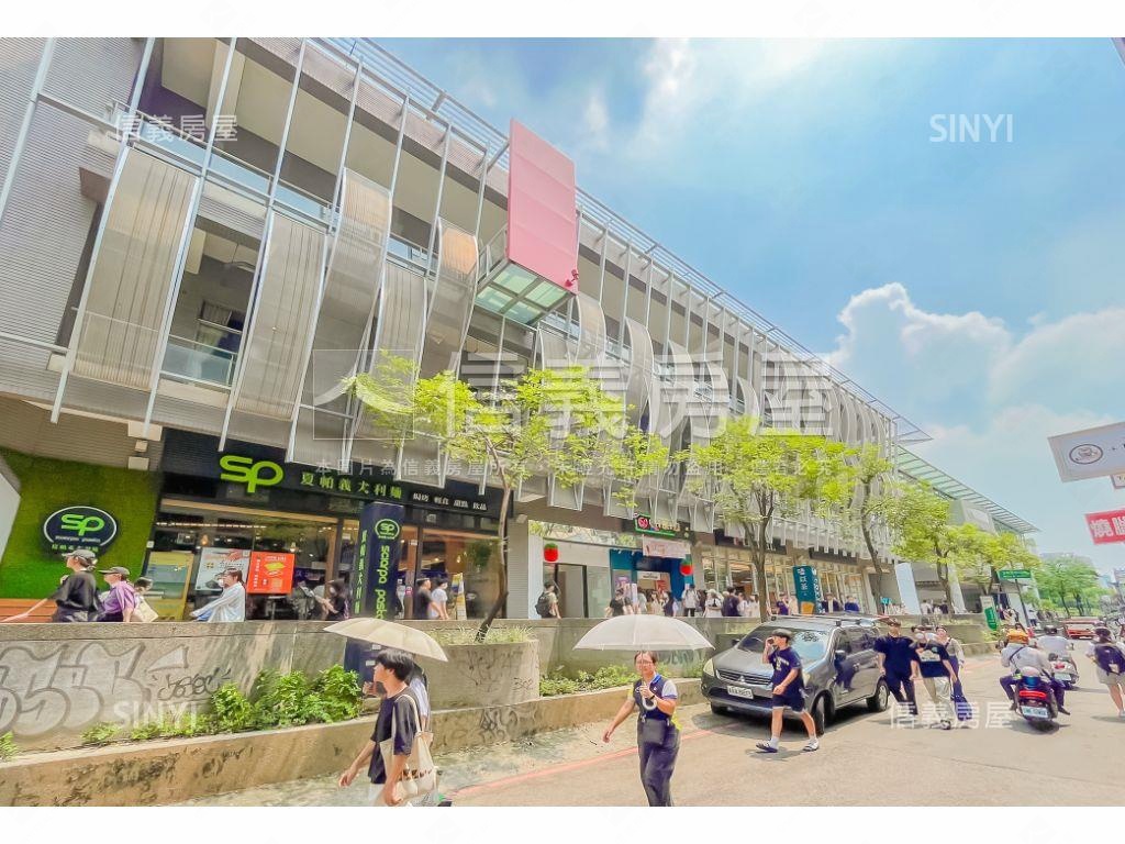 逢甲大學門口前一級店面房屋室內格局與周邊環境