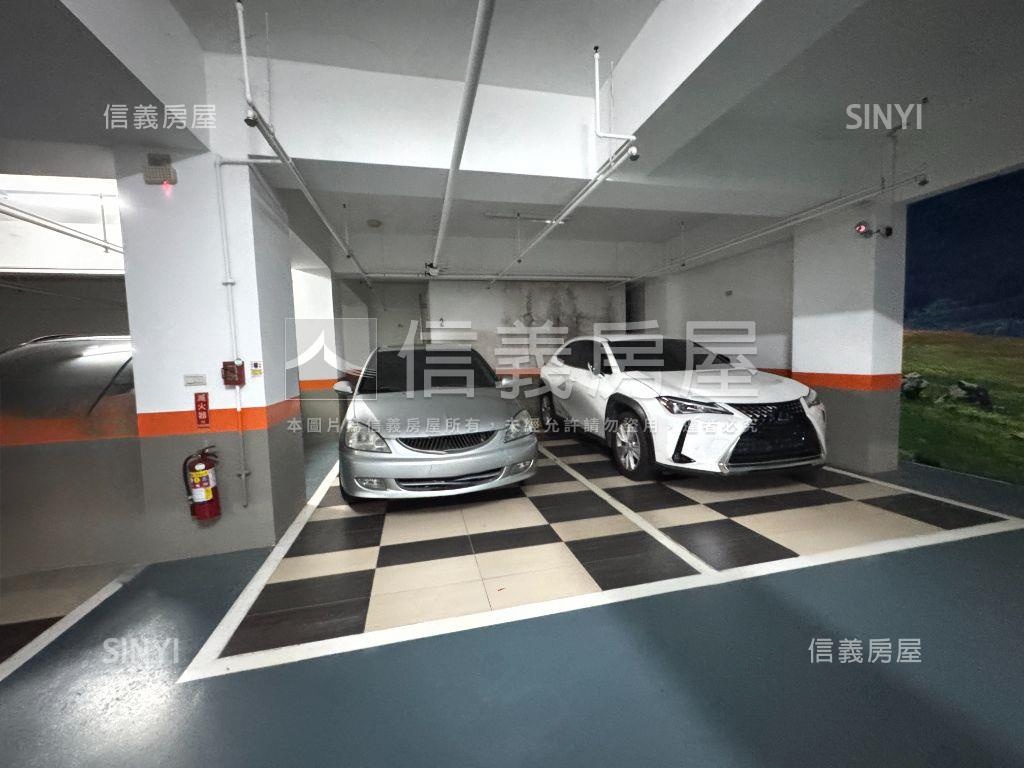 布拉格四房雙車位房屋室內格局與周邊環境