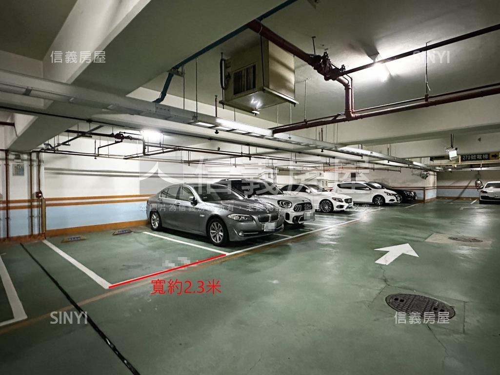 角間挑高●理感歌劇院視野房屋室內格局與周邊環境