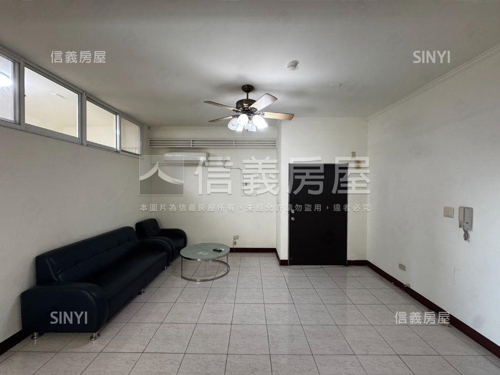 賜伯寶座｜三房平移車位房屋室內格局與周邊環境